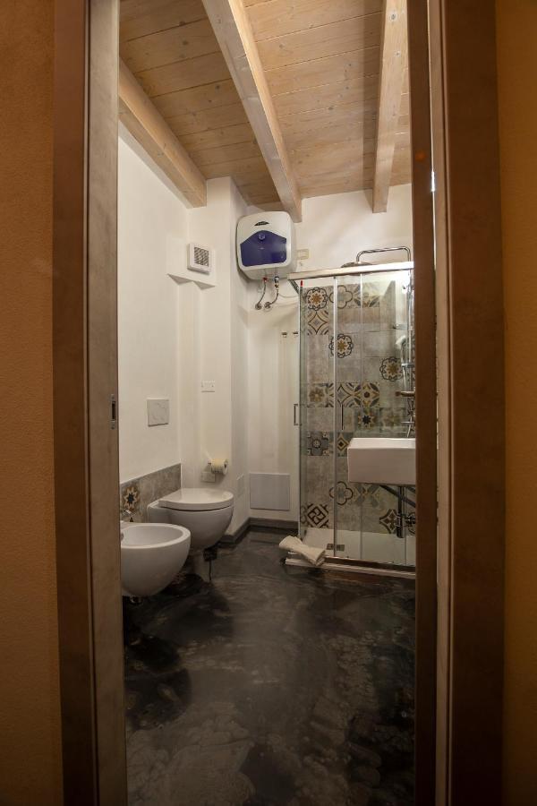 Via Cavour 19, Camere Del Conte Iglesias Exterior photo