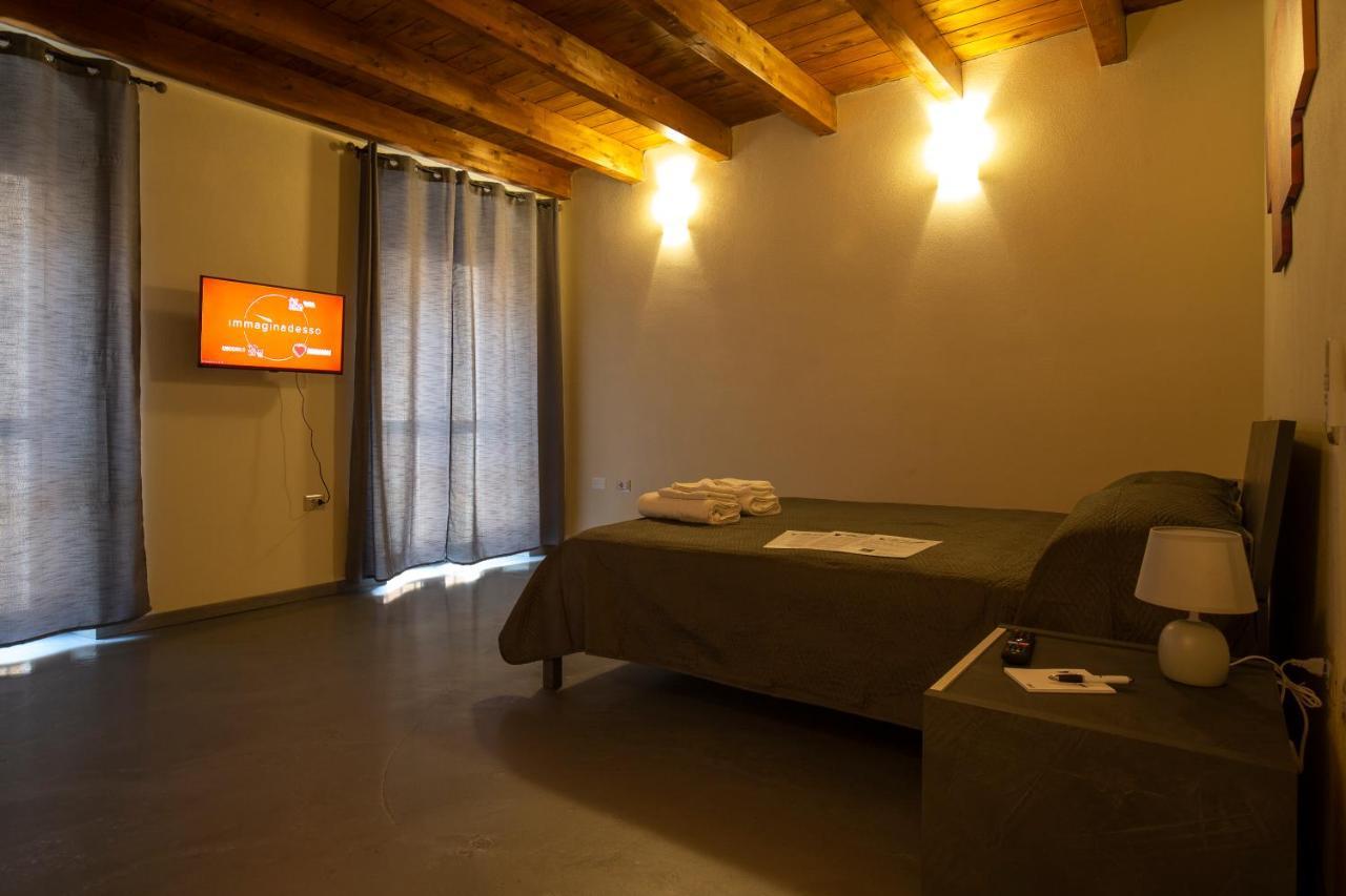 Via Cavour 19, Camere Del Conte Iglesias Exterior photo