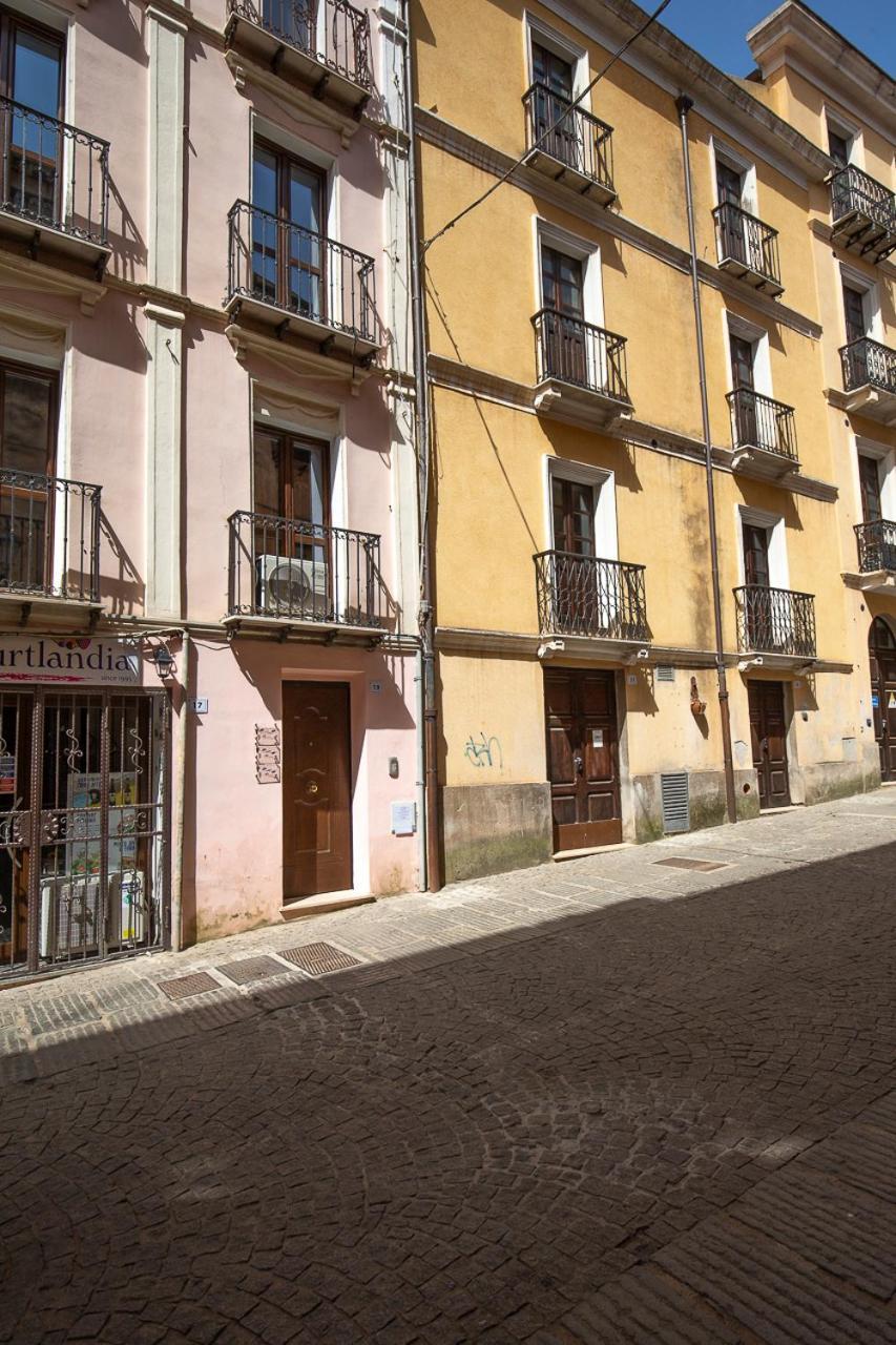 Via Cavour 19, Camere Del Conte Iglesias Exterior photo