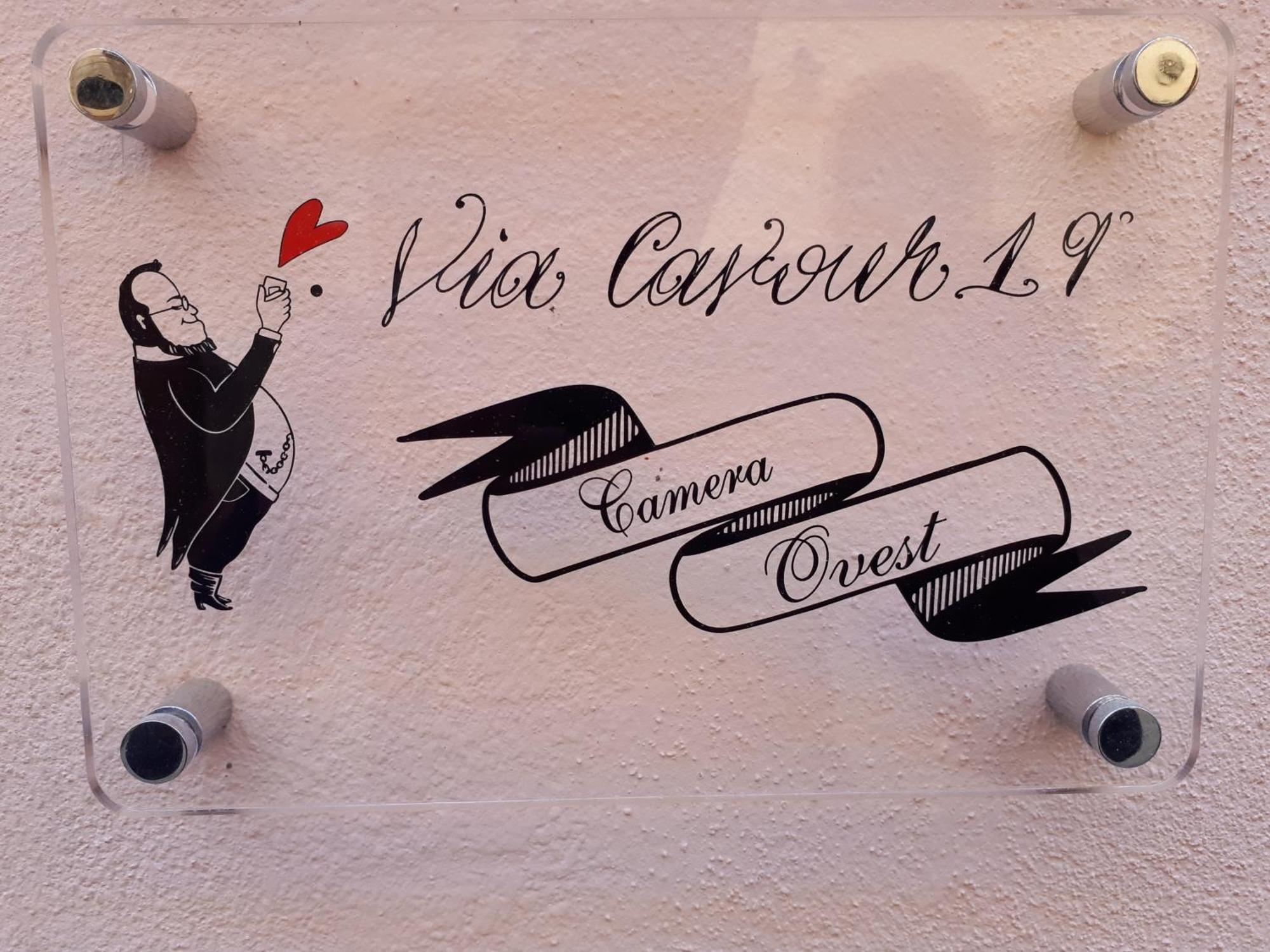 Via Cavour 19, Camere Del Conte Iglesias Exterior photo
